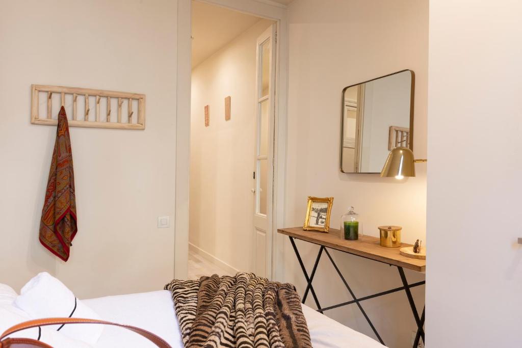 Апартаменты (Апартаменты с балконом), Chic Apartments Barcelona