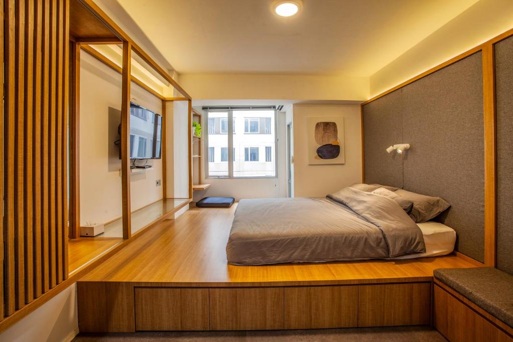 Comfy Studio Apartment By REQhome Room Type - One-Bedroom Apartment
