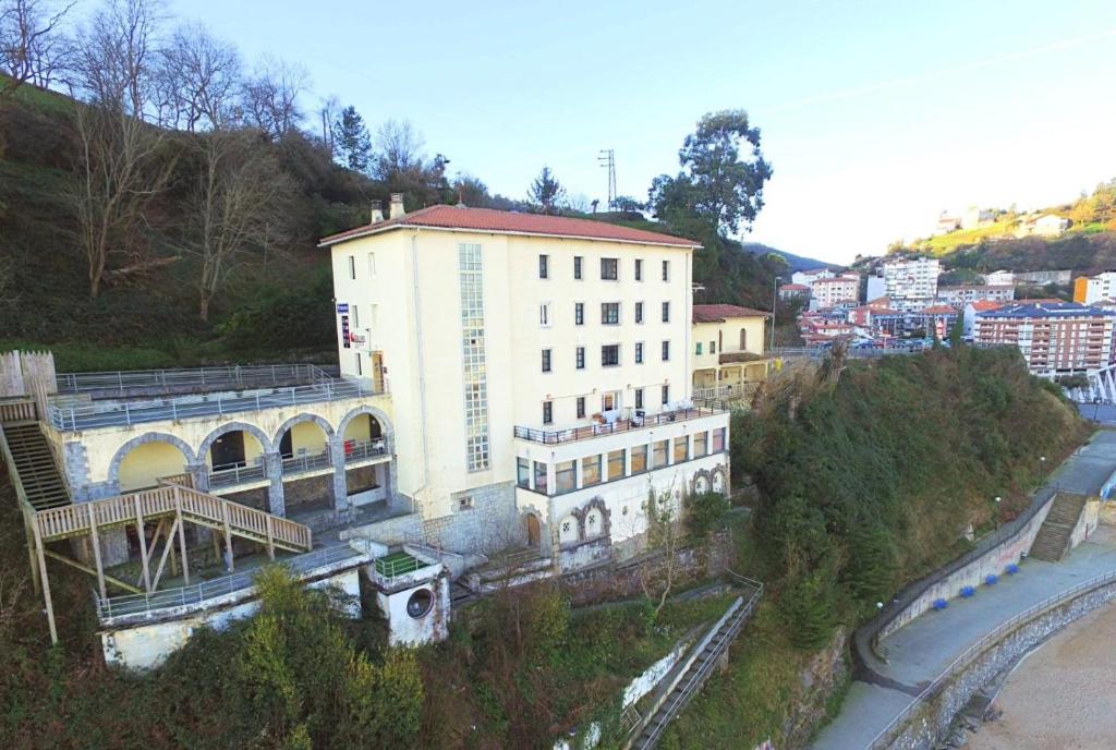 Arrigorri Ostatu Jatetxea photo 2