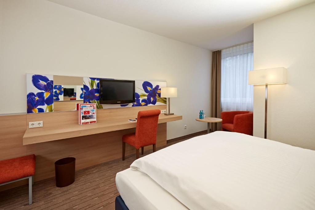 H+ Hotel Wiesbaden Niedernhausen photo 2