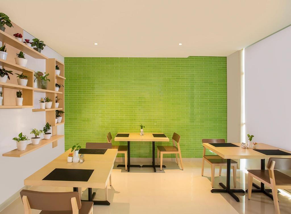 Zest Parang Raja Solo by Swiss-Belhotel International photo 4