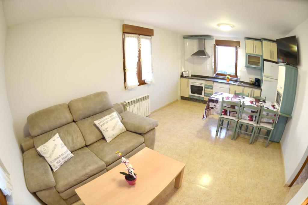 2 bedrooms appartement with sea view private pool and enclosed garden at Mogro 1 km away from the beach photo 4