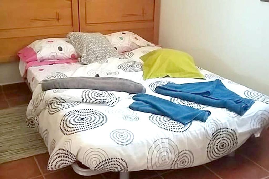 One bedroom house with garden at Triquivijate photo 4