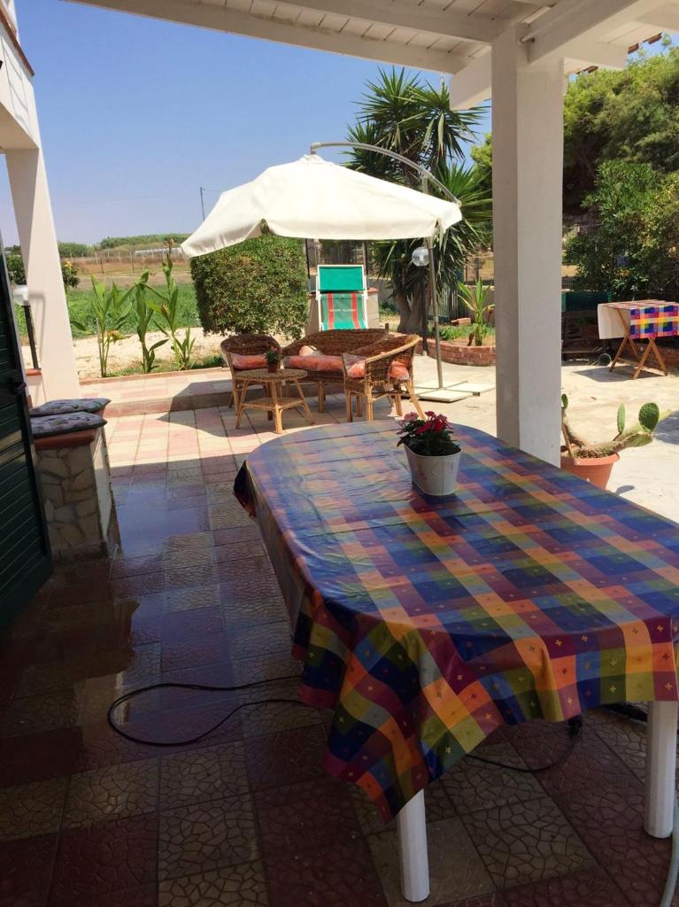 3 bedrooms appartement at Scoglitti 100 m away from the beach with enclosed garden photo 2