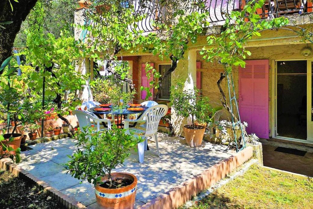 Villa de 2 chambres avec piscine privee jardin clos et wifi a Fayence photo 1