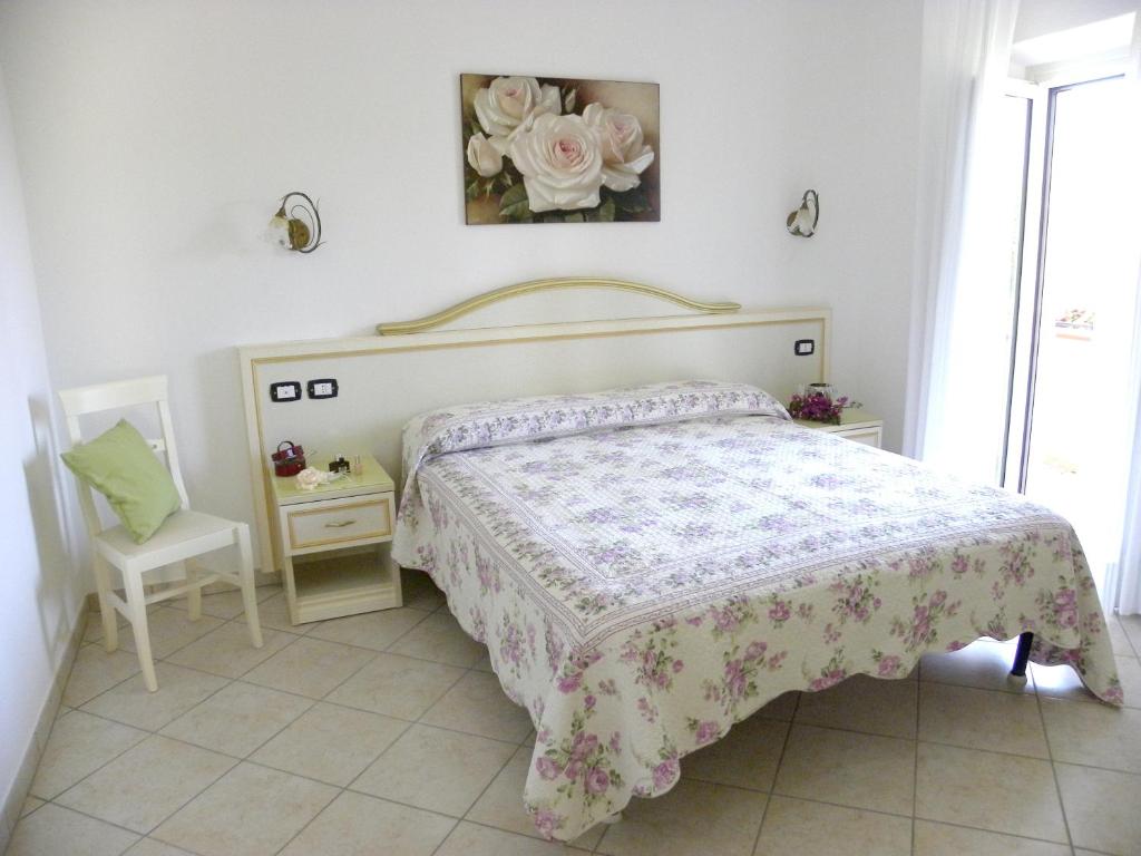 3 bedrooms appartement at Maratea 30 m away from the beach with sea view furnished balcony and wifi photo 3