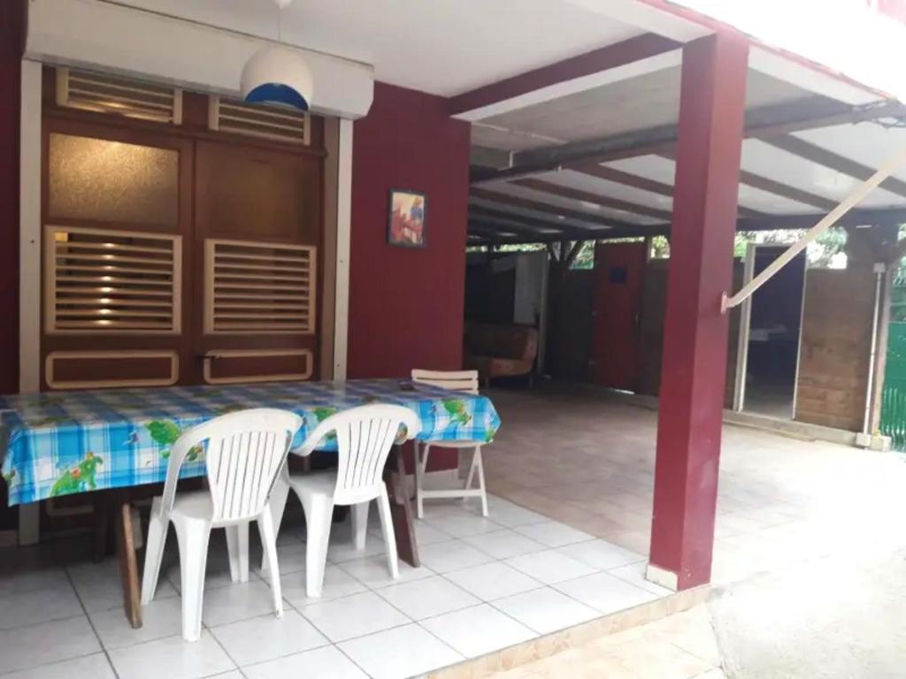 Appartement de 2 chambres avec jardin clos et wifi a Le Lamentin photo 1