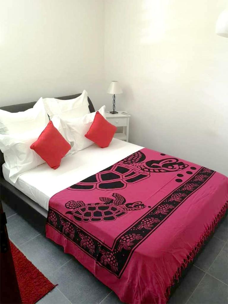 Appartement d'une chambre avec piscine partagee jacuzzi et jardin clos a Lamentin photo 4
