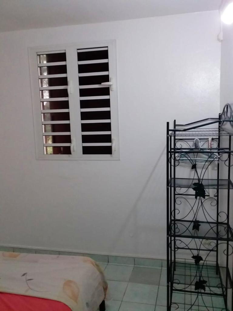 Maison de 2 chambres avec jardin clos et wifi a Les Mangles a 8 km de la plage photo 1