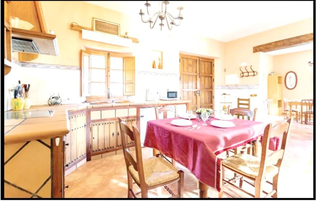4 bedrooms villa with private pool enclosed garden and wifi at Antequera photo 3