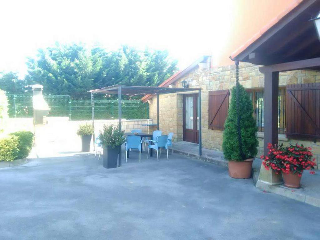 7 bedrooms house with furnished terrace and wifi at Gamiz Fica photo 1