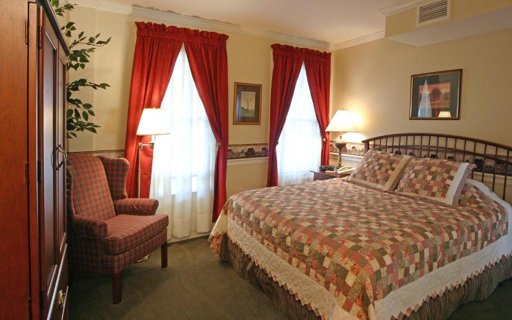 Bird-in-Hand Village Inn & Suites photo 1