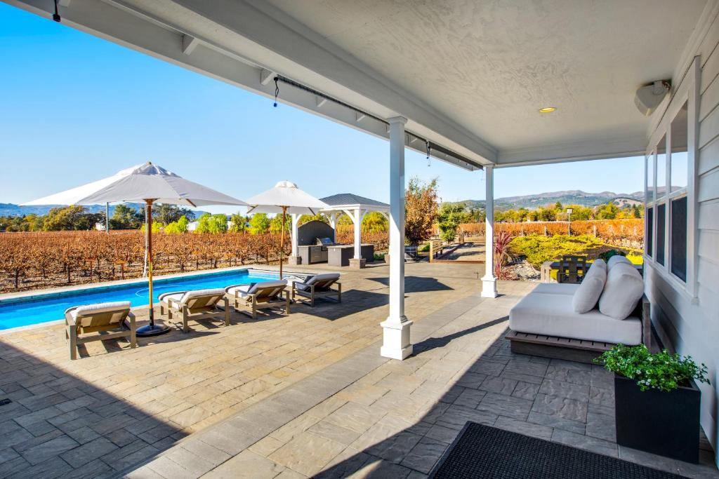 Vineyard View photo 1