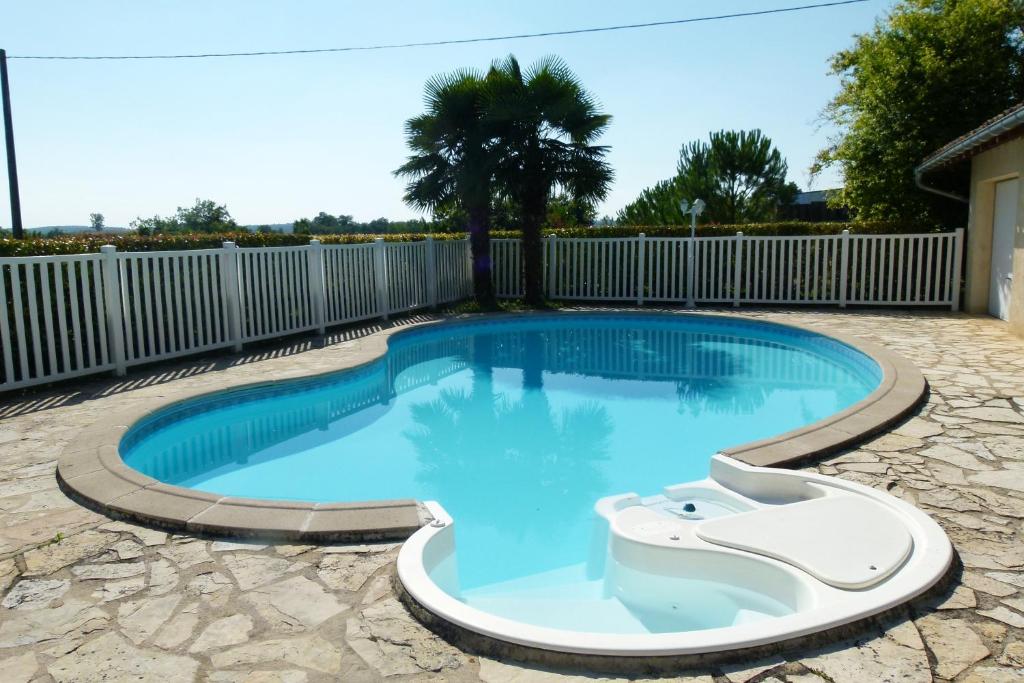 Villa de 2 chambres avec piscine privee jardin clos et wifi a Ornezan photo 1