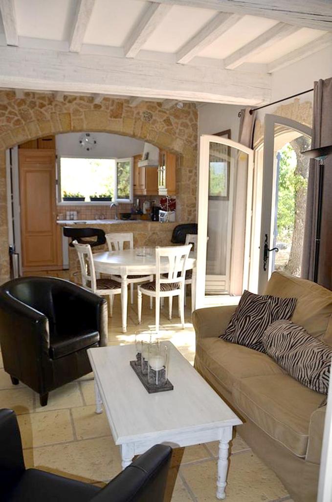 Maison de 3 chambres avec piscine partagee jardin clos et wifi a Mons photo 4