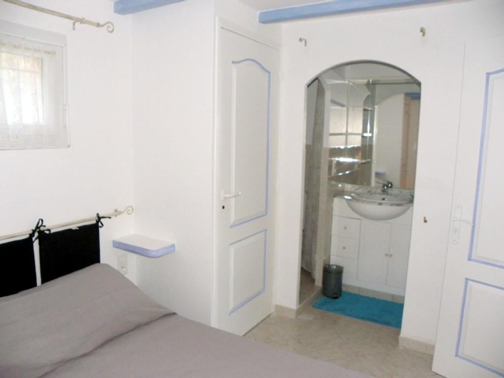 Appartement d'une chambre avec vue sur la ville jardin amenage et wifi a Le Plan de la Tour a 6 km de la plage photo 3