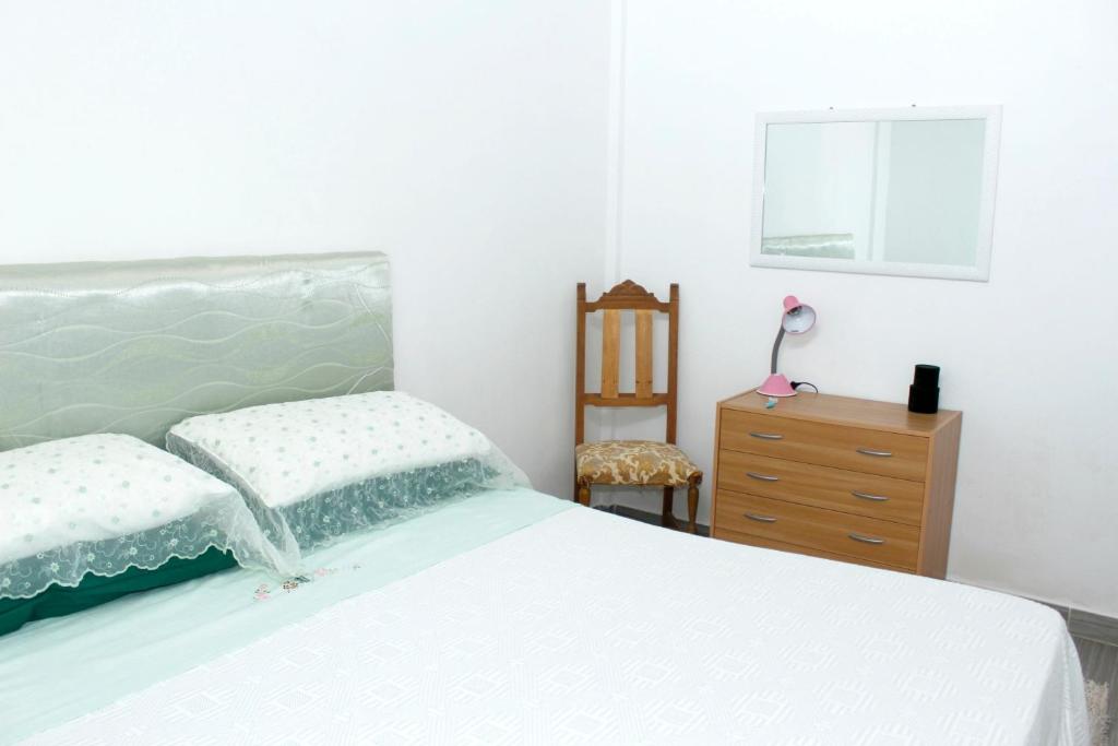 2 bedrooms appartement at Pachino 40 m away from the beach with furnished balcony photo 3
