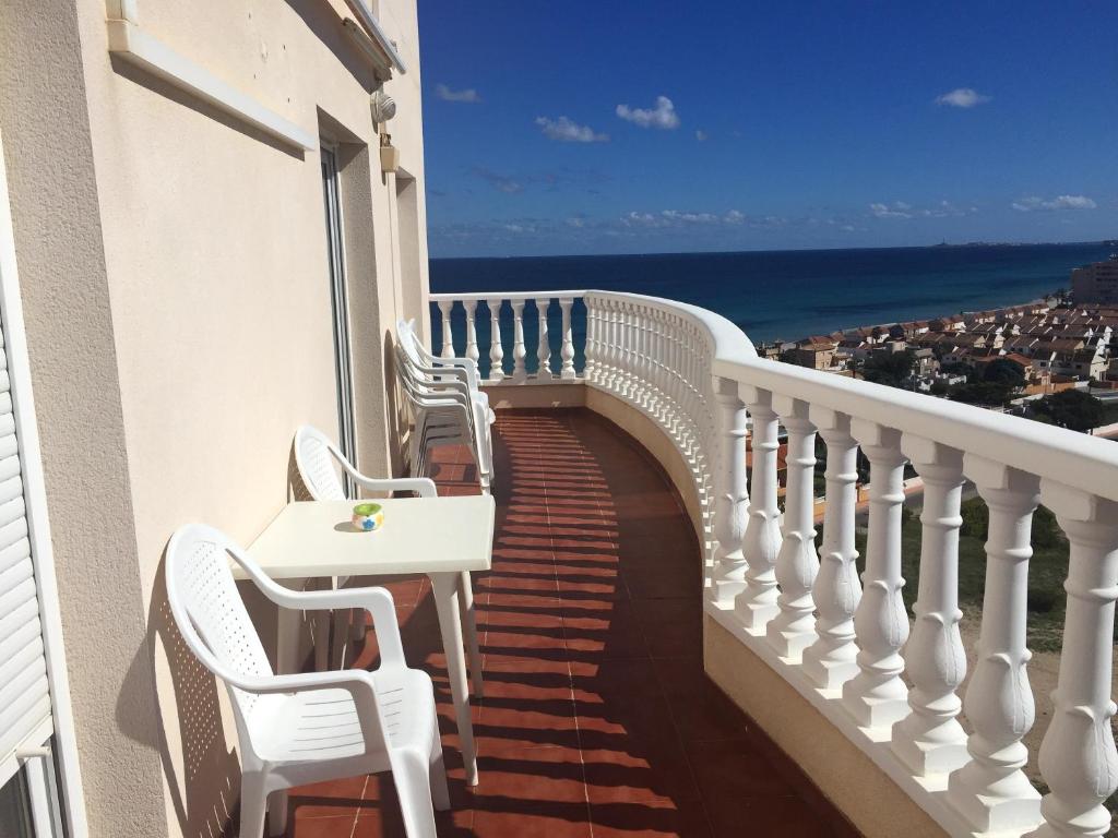 2 bedrooms appartement at La Manga 100 m away from the beach with sea view furnished terrace and wifi photo 3