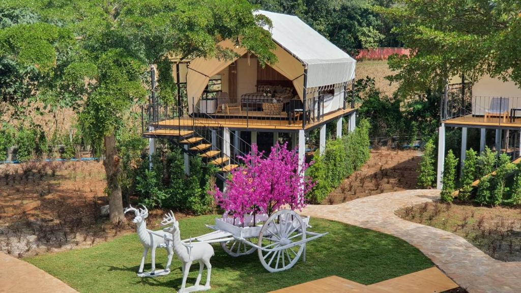 Mont Blanc Base Camp Khaoyai photo 1