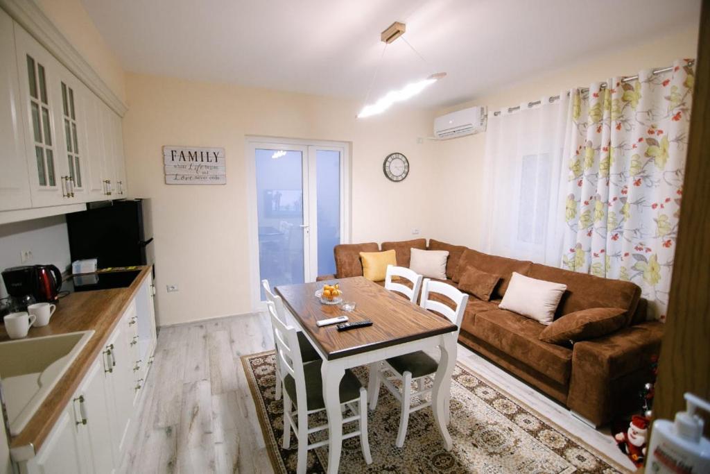 Korca Luxury Apartments & Rooms photo 3
