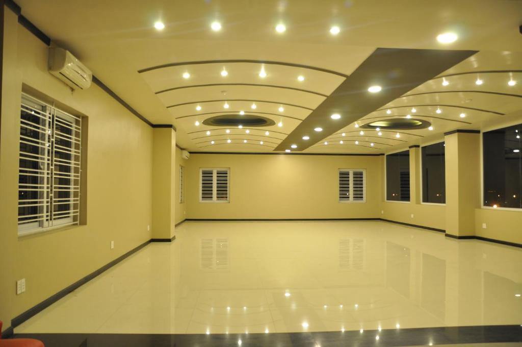 Khách Sạn Monte Carlo