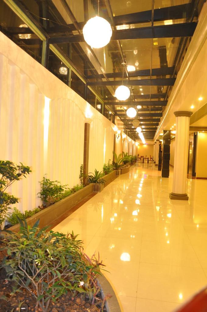 Khách Sạn Monte Carlo