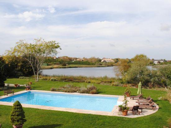 Villa Noyaan - Luxury with pool