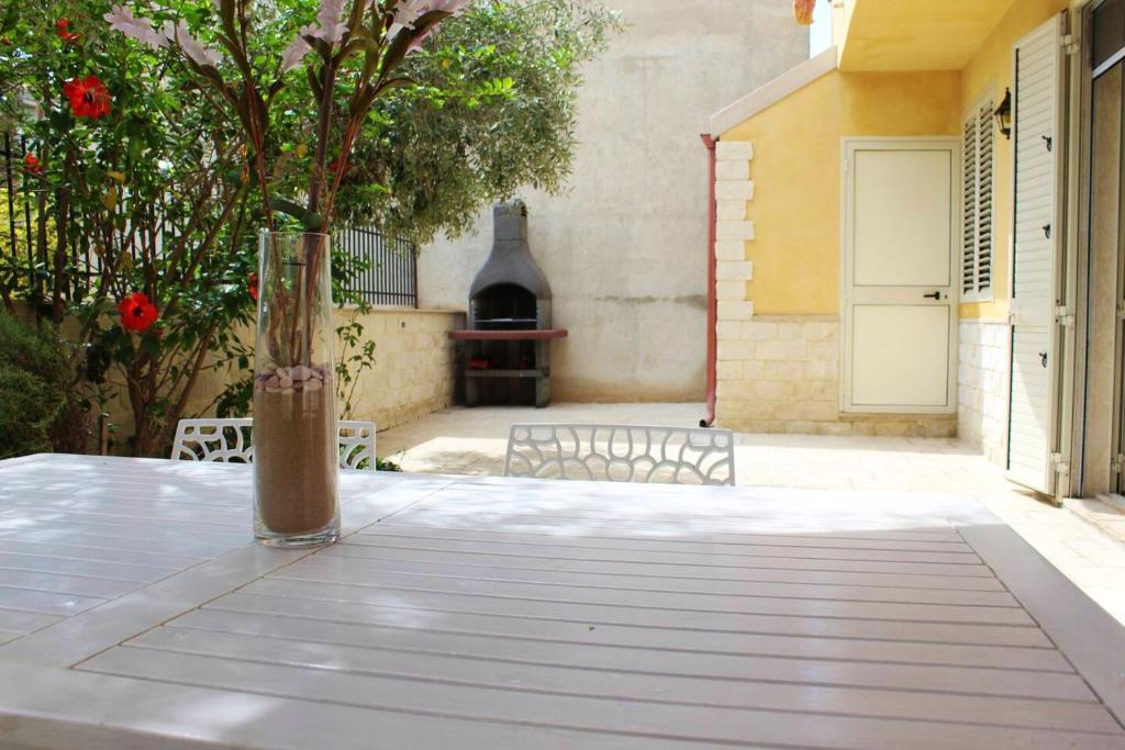 2 bedrooms appartement at Marina di Modica 200 m away from the beach with furnished terrace and wifi