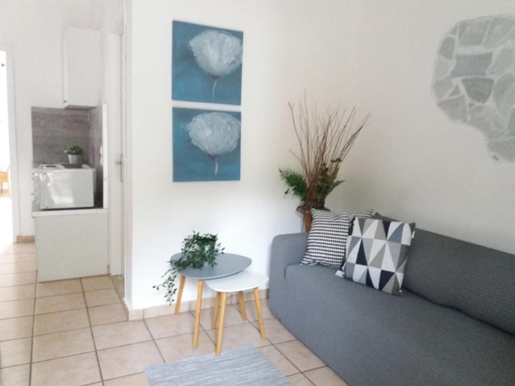 Oceanis Rooms Apartments - Tap to explore photos