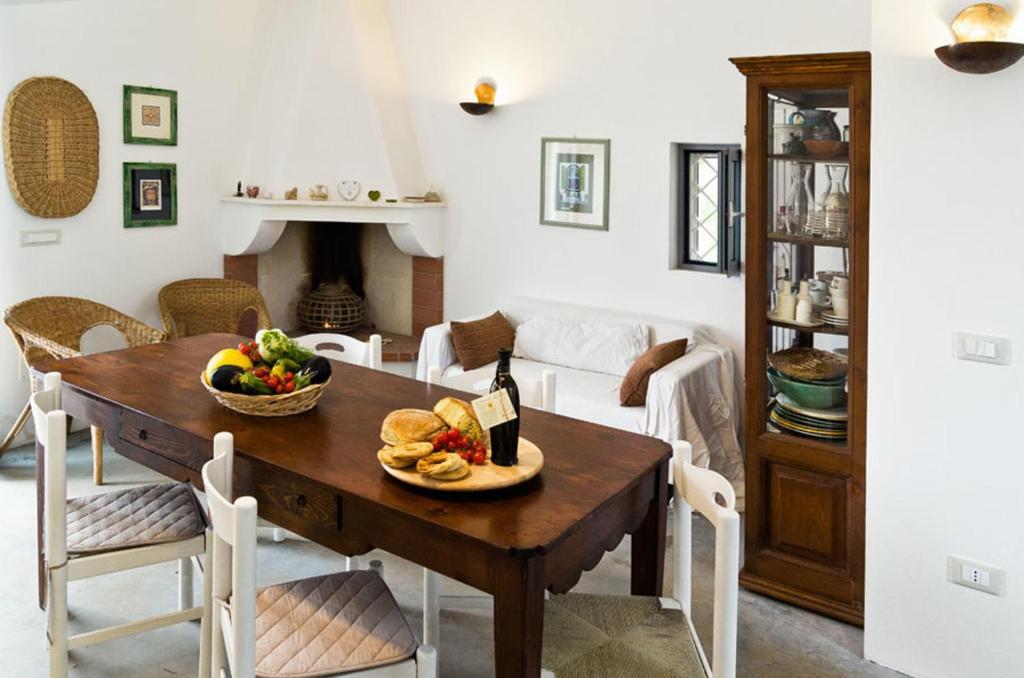 2 bedrooms house with private pool and furnished garden at Ceglie Messapica photo 2