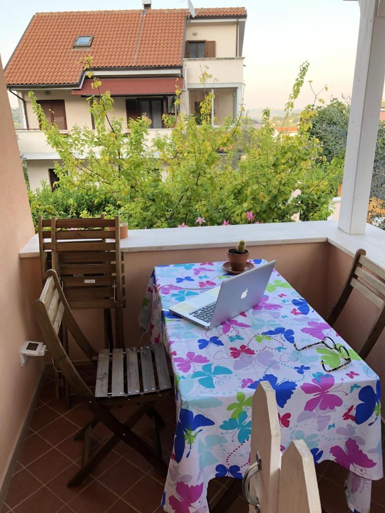 One bedroom house with enclosed garden and wifi at Chieti photo 1