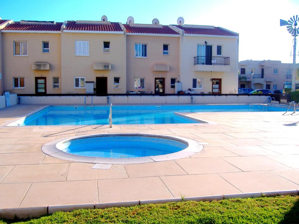 2 bedrooms appartement with shared pool and wifi at Mandria 1 km away from the beach photo 3