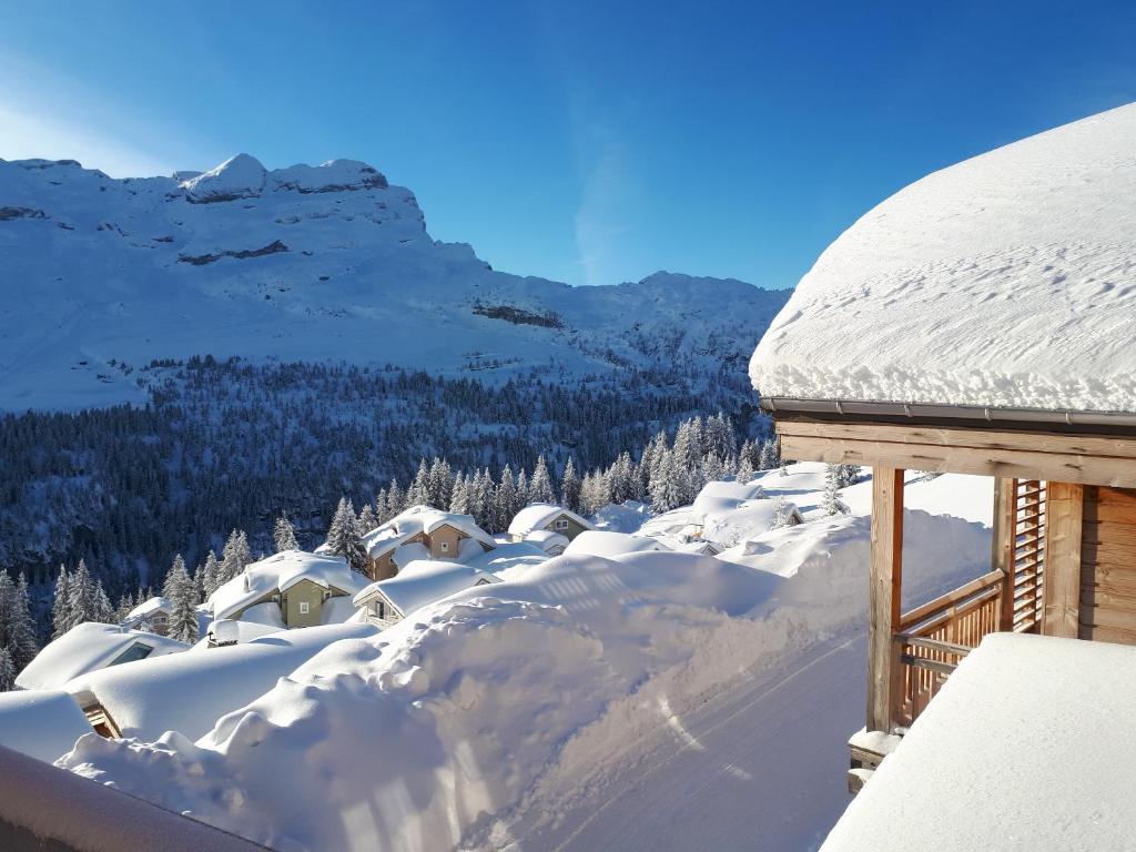 Appartement de 4 chambres a Flaine a 500 m des pistes avec piscine interieure terrasse amenagee et wifi photo 1