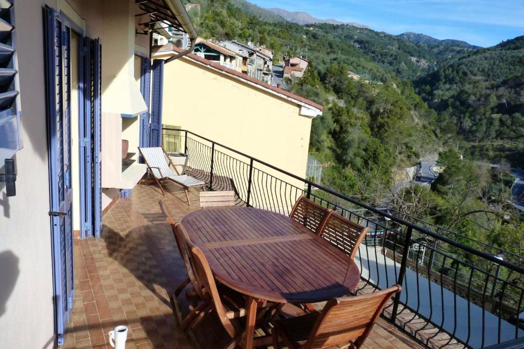 6 bedrooms house with furnished terrace and wifi at Olivetta photo 3