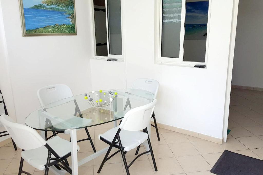 Maison d'une chambre a Schoelcher a 20 m de la plage avec terrasse amenagee et wifi photo 1