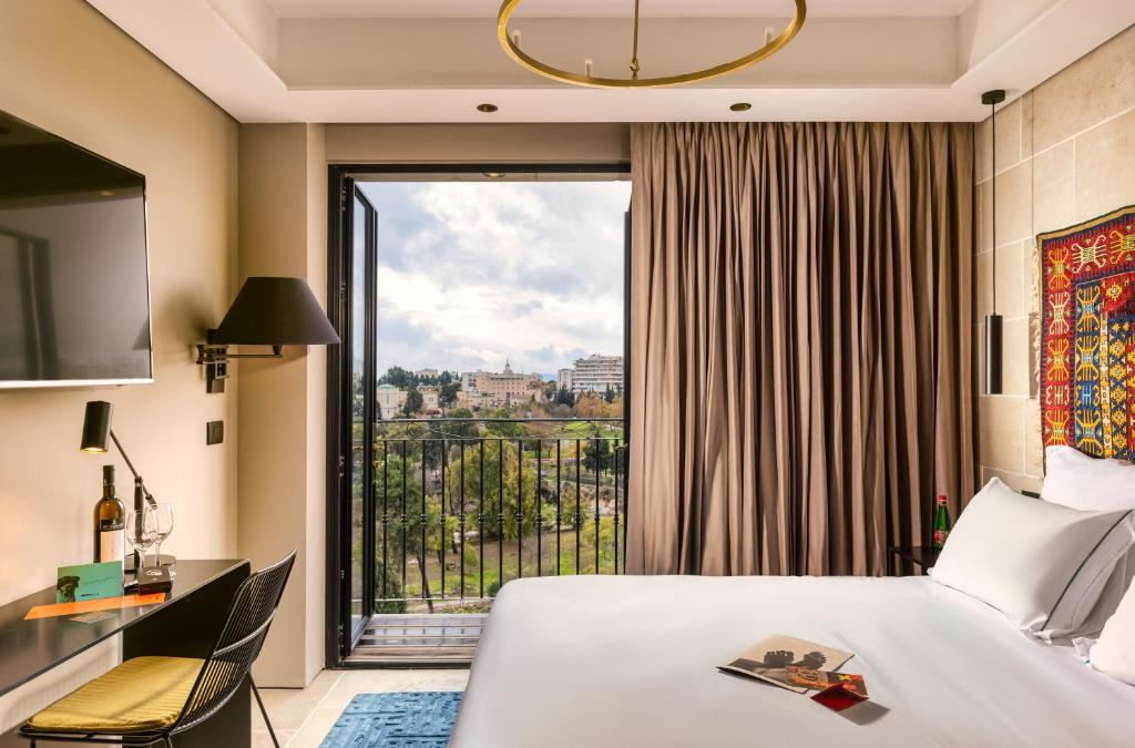 Brown JLM Mamilla, a member of Brown Hotels