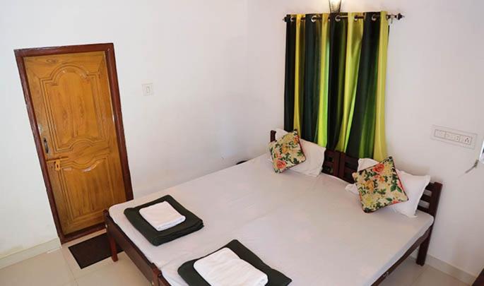 Baywatch Beach Resort photo 1