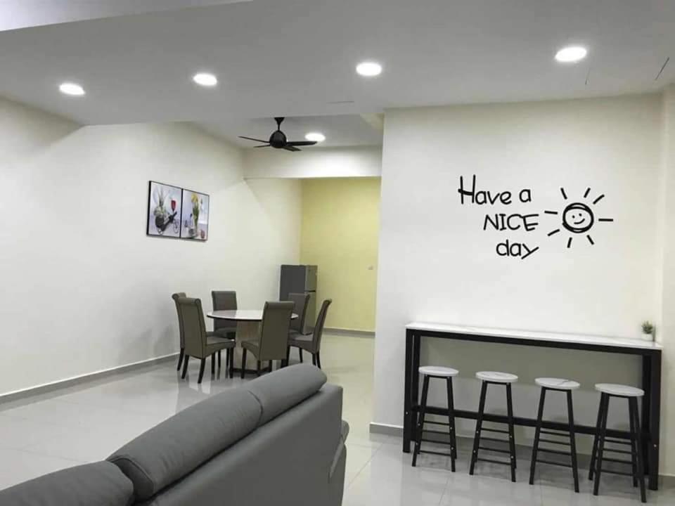 KS 80 Homestay (15pax)4R3B ~WiFi~ near Jetty photo 1