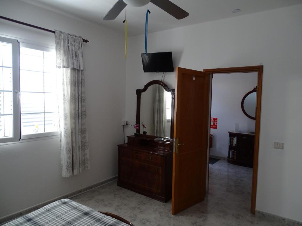 Rickaty Lodge Bed and Breakfast, 2 star Hotel, Plane spotting Hotel, Gran Canaria Airport LPA, Gran Canaria, Spain photo 2
