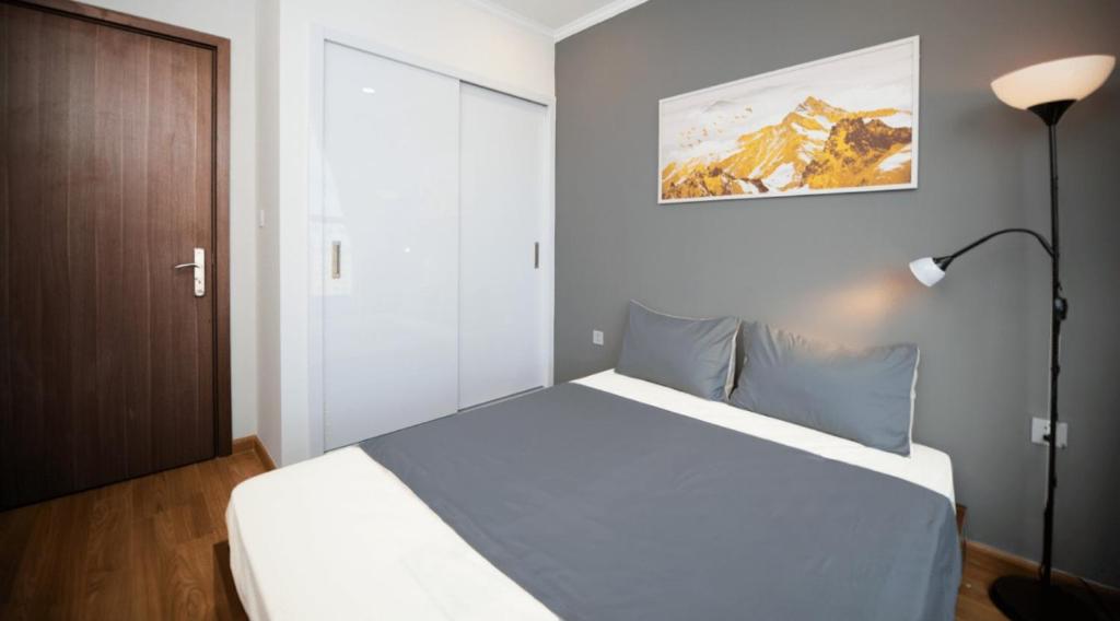 BOM HOMES VINHOMES GARDENIA LUXURY APARTMENt