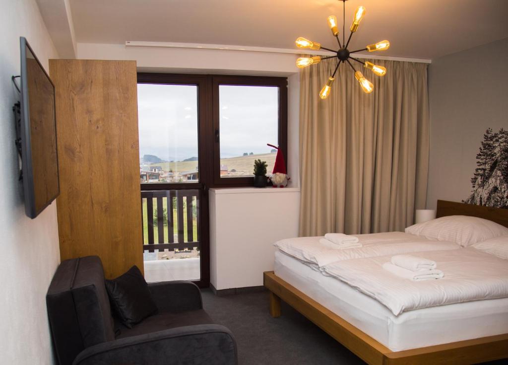Snowland Apartmány Room Type - Double Room with Balcony (2 Adults + 1 Child)