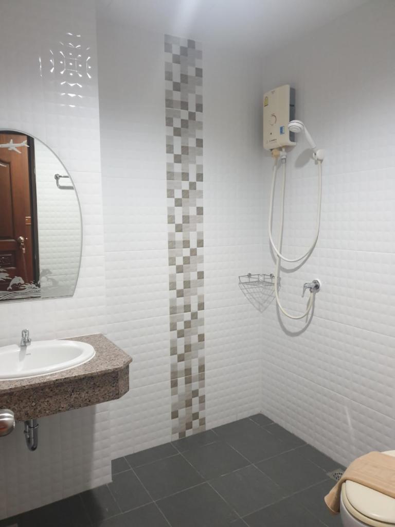 Двухместный (Двухместный номер с 1 кроватью и видом на бассейн), Sunview Place