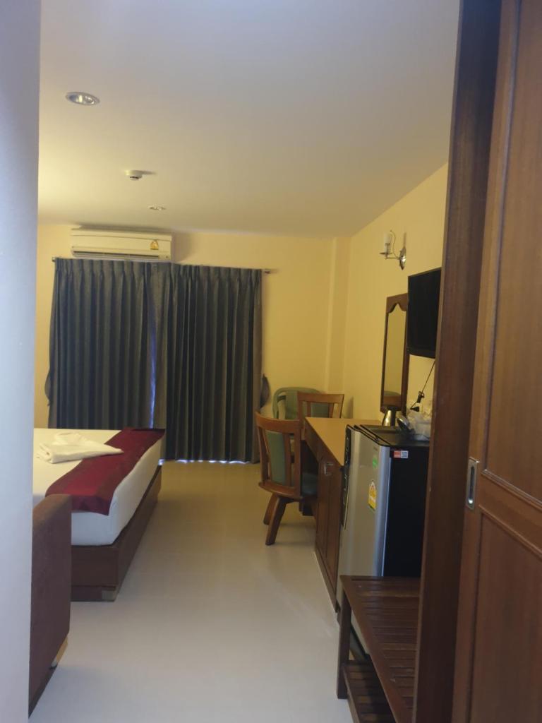 Двухместный (Улучшенный двухместный номер с 1 кроватью), Sunview Place