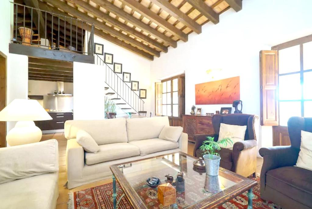 3 bedrooms villa with private pool enclosed garden and wifi at Saus Camallera photo 3