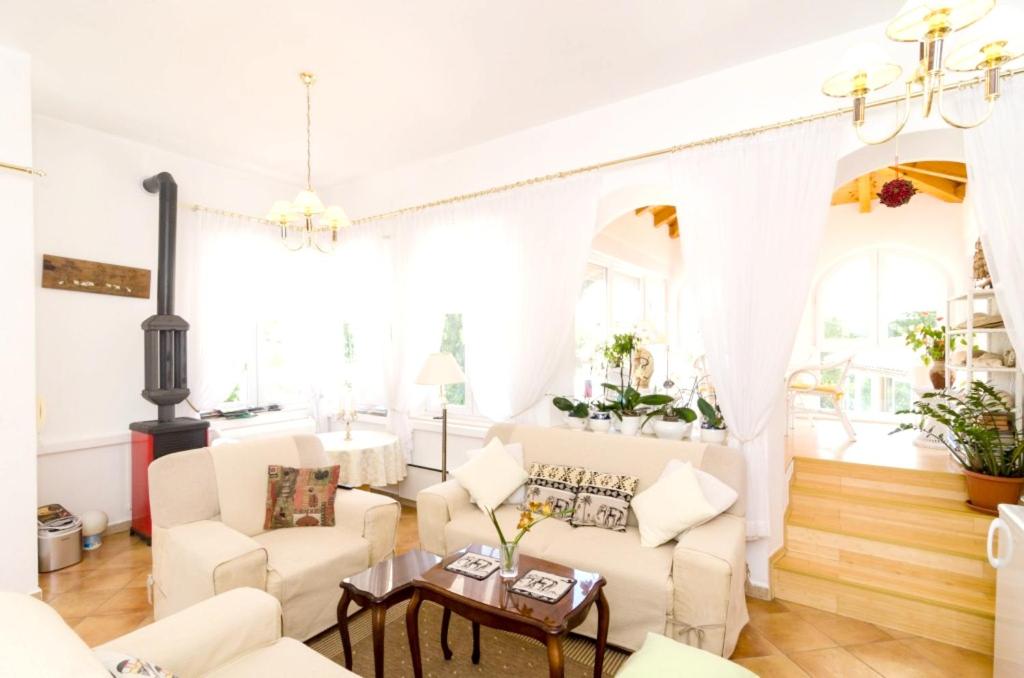 4 bedrooms villa at Mlini 50 m away from the beach with sea view private pool and jacuzzi photo 4