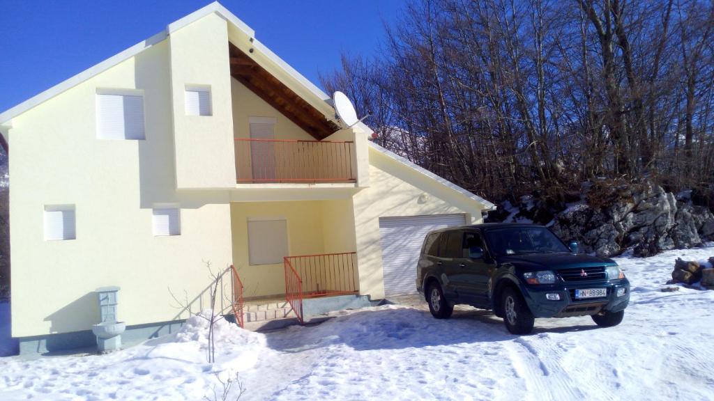 3 bedrooms chalet with enclosed garden and wifi at Herceg Novi 2 km away from the slopes photo 3