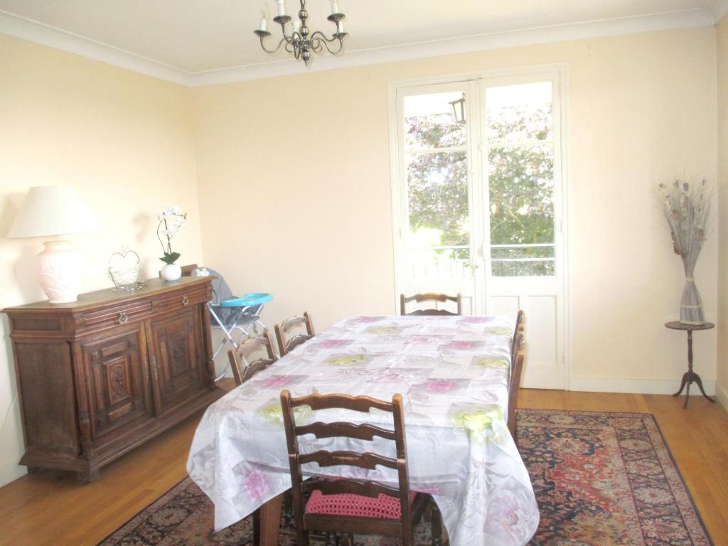 Maison de 4 chambres avec jardin clos et wifi a Charnay les Macon photo 2
