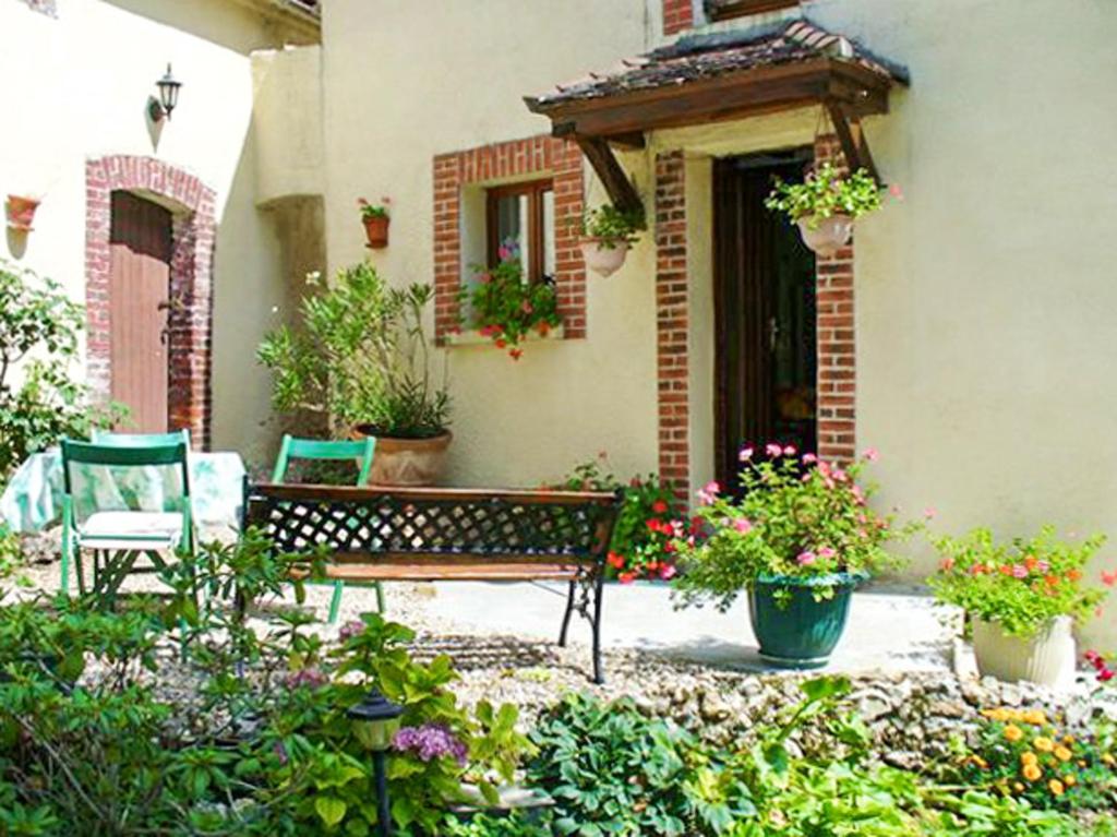 Maison de 2 chambres avec jardin clos et wifi a Villeuneuve sur Yonne photo 2
