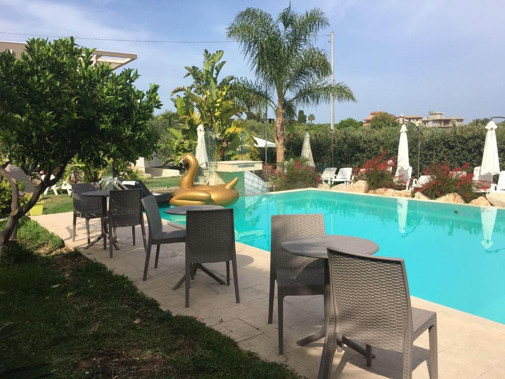 2 bedrooms appartement at Pozzallo 500 m away from the beach with shared pool enclosed garden and wifi photo 4