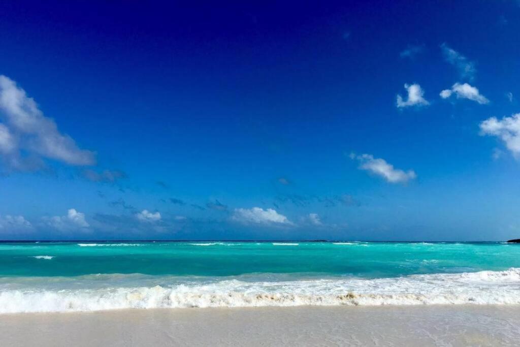 Princess Manon Beachfront Ocean view Orient Bay photo 4